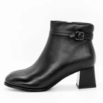 Kurze Stiefel mit einer dicken Absatz 616770 Black | Gebildet