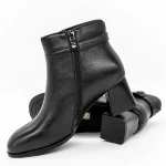 Kurze Stiefel mit einer dicken Absatz 616770 Black | Gebildet