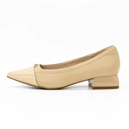 Schuhe auf einer dicken Sohle D26-103 Pfirsich | Gebildet