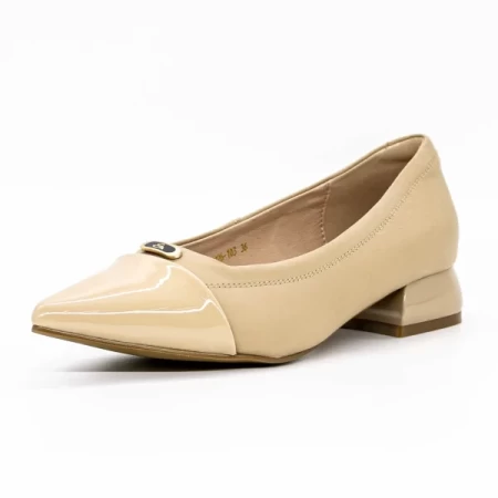 Schuhe auf einer dicken Sohle D26-103 Pfirsich | Gebildet