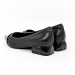 Schuhe auf einer dicken Sohle D26-103 Schwarz | Gebildet