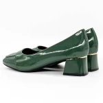 Schuhe auf einer dicken Sohle TP377-1 Grün | Gebildet
