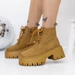 Frauenstiefel im Spring-Auto 3WL116 Gelb Mei