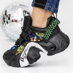 Sportschuhe auf der schwarzen Plattform 3WL72 Mei