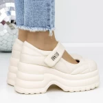Schuhe auf der 3WL167 -Plattform Beige | Mei
