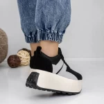 Sportschuhe auf der schwarzen Plattform 3WL121 Mei