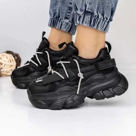 Sportschuhe auf der schwarzen Plattform 3WL150 Mei