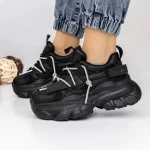 Sportschuhe auf der schwarzen Plattform 3WL150 Mei