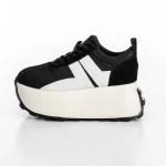 Sportschuhe auf der schwarzen Plattform 3WL121 Mei