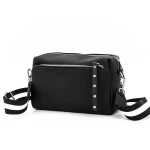 Umhängetasche 99138 Schwarz | Injoy