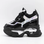 Sportschuhe auf der 3WL132 -Plattform schwarz | Mei