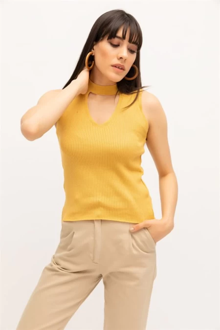 Ärmellose Bluse 095 Gelb ADROM
