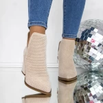 Kurze Stiefel mit einer dicken Absatz 3JF33 Beige | Mei