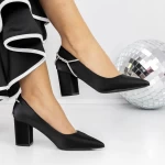 Schuhe auf einer dicken Sohle 3xkk72 Black | Mei