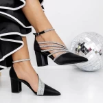 Schuhe auf einer dicken Sohle 3xkk102 schwarz | Mei