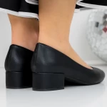 Schuhe auf einer dicken Sohle 3le32 schwarz | Mei