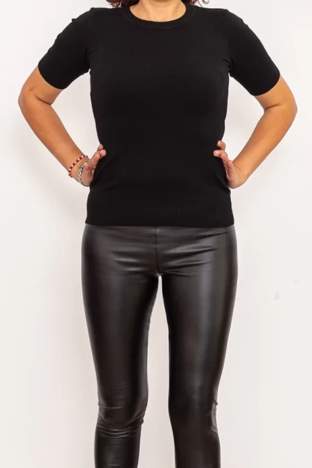 Frauenbluse mit kurzen Ärmeln QF5017-5 Schwarz | Mode