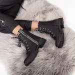 E6002 Black-Biała-Stiefel Existieren