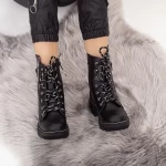 E6002 Black-Biała-Stiefel Existieren
