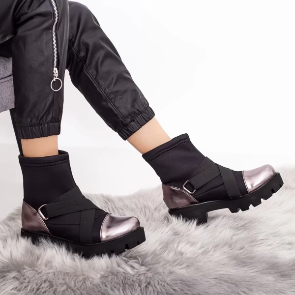 E503 Black-Gunmetal-Stiefel Existieren