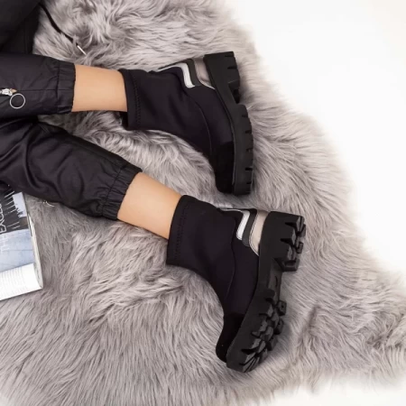E505 schwarze Stiefel Existieren