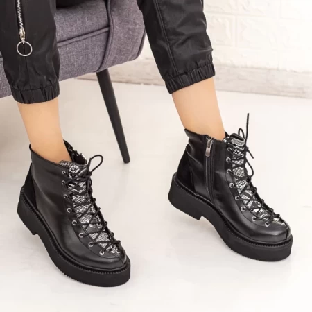 E502 schwarze Stiefel Existieren