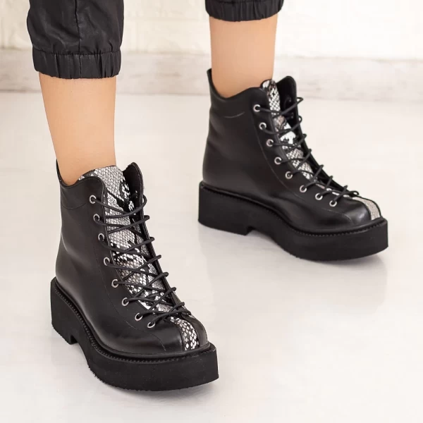 E508 Schwarze Stiefel Existieren