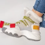 Weiße Stiefel Mei