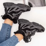 Schwarze Stiefel schwarz | Mei