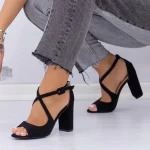 Sandalen mit dicken Absätzen xd83a schwarz | Mei