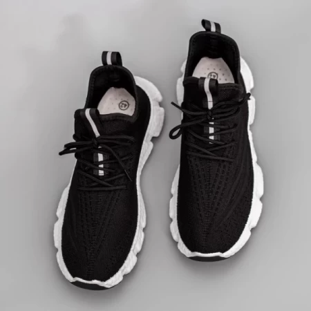 Männer JG18 Sportschuhe schwarz Mei