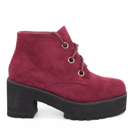 FD22 rote Stiefel Mei