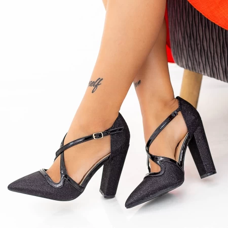 GE23 Dicke Fersenschuhe schwarz Mei