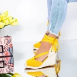 Sandalen auf der LE222 -Plattform Gelb Mei