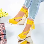 Sandalen auf der LE222 -Plattform Gelb Mei