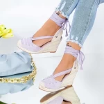 Sandalen auf der lila LE222 -Plattform Mei