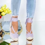 Sandalen auf der lila LE222 -Plattform Mei