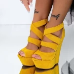 Sandalen auf der XKK512 -Plattform Gelb Mei