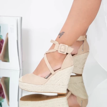 Sandalen auf dem FS31 Beige Mei