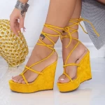 Sandalen auf der xkk290 gelben Plattform Mei