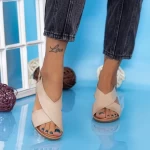 Sandalen auf der Plattform GH1929 Beige | Mei