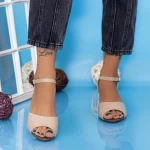 Sandalen auf der Plattform GH1930 Beige | Mei