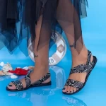 Frauen XQJ2 Sandalen schwarz Mei