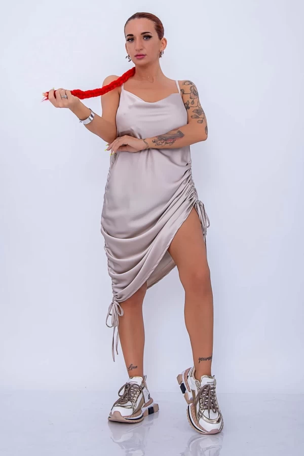 Frauenkleid 3756 Beige Mode