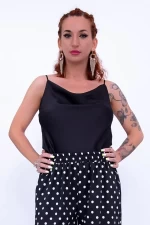 Ärmellose Bluse 2897 Black | Mode