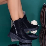 MX313A Black Stiefel Mei