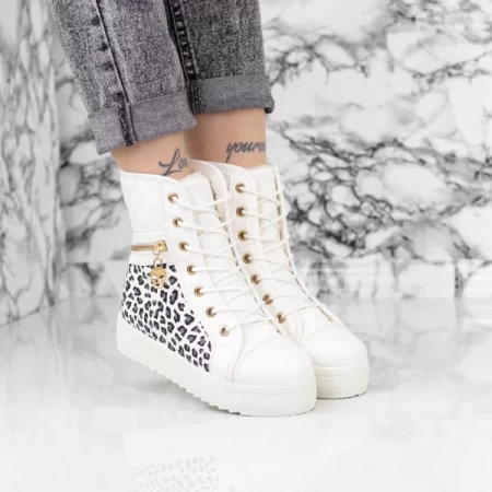 F560-1 Weiße Stiefel Mei